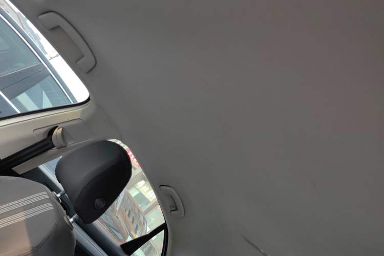 Used Volkswagen Lamando 2017 230TSI Manual Trend Edition
