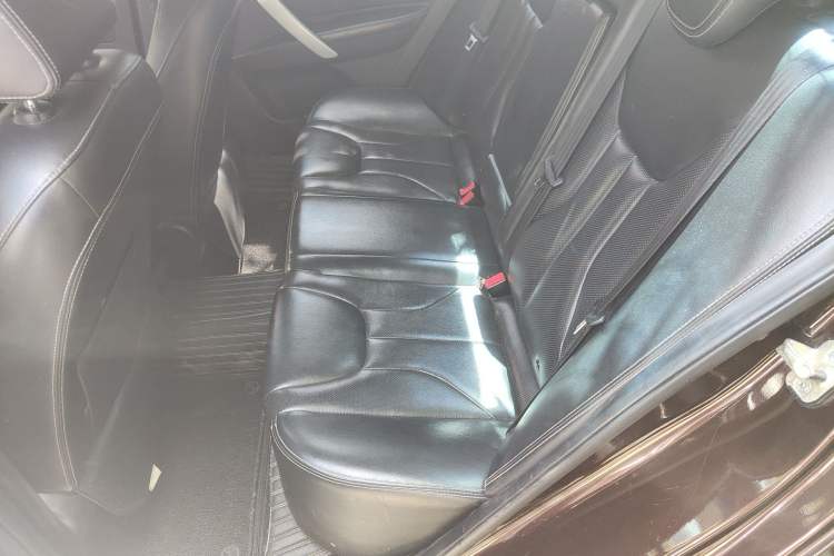 Used Geely Auto Emgrand 2017 Sedan Million Edition 1.5L Manual - Upward Version
