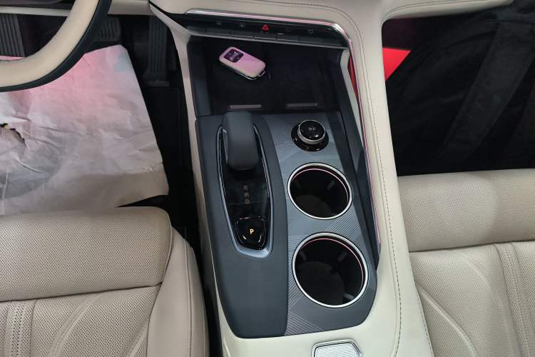 Used Zeekr 001 2026 95° All-Wheel-Drive Max Edition
