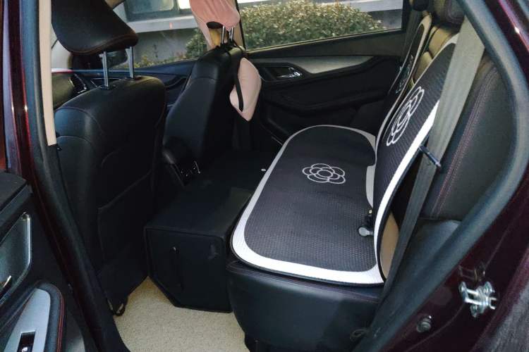 Used Baojun 560 2015 1.8L manual luxury version