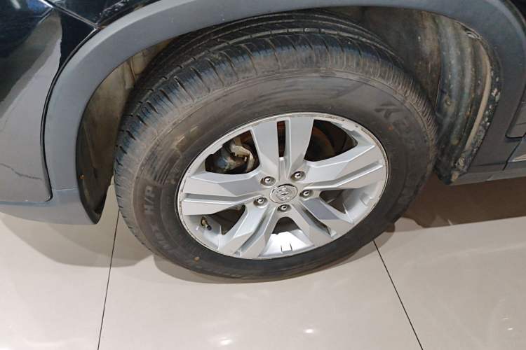 Used CHANGAN CS75 2014 1.8T Automatic Elite Model China IV Standard Left Front Wheel Hub
