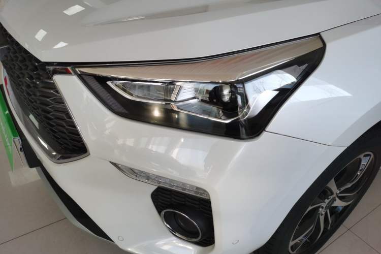 Used Haval H6 Coupe 2018 Red-Label 1.5T Automatic Two-Wheel Drive Ultra-Luxury Model Left Front Headlight