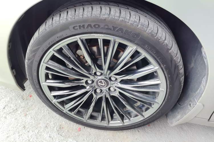 Used Lexus ES 2018 300h Premier Edition China VI Standard
