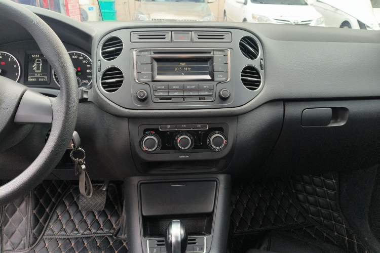 Used Volkswagen Tiguan L 2017 300TSI Automatic Two-Wheel Drive Silk Road Luxury Edition