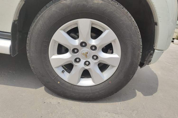 Used Mitsubishi Pajero 