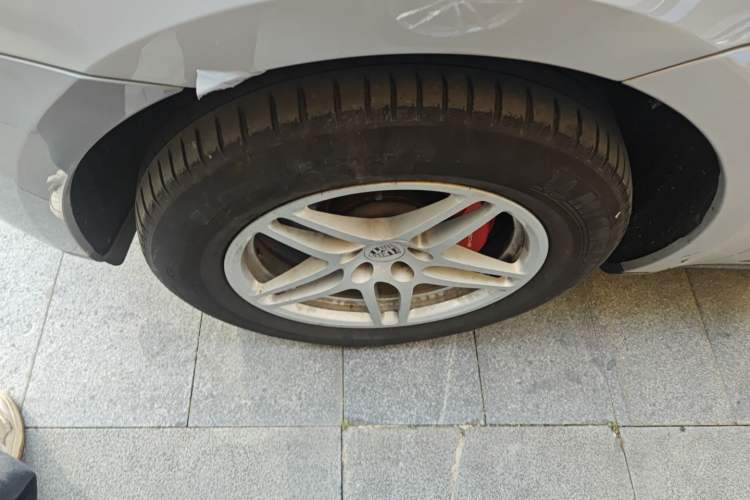 Used Porsche Macan 2017 Macan 2.0T Left Front Wheel Hub