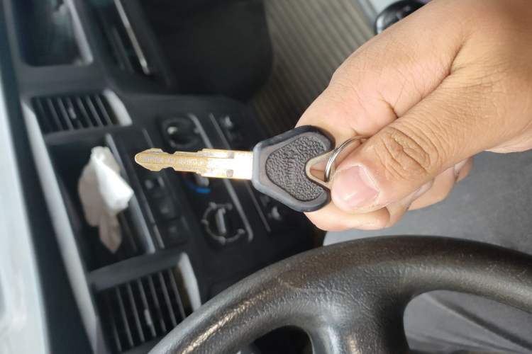 Used Wuling Zhiguang 2013 1.0L Practical Version