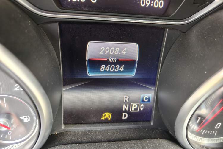 Used Mercedes-Benz GLA 2017 GLA 220 4MATIC Fashion Model