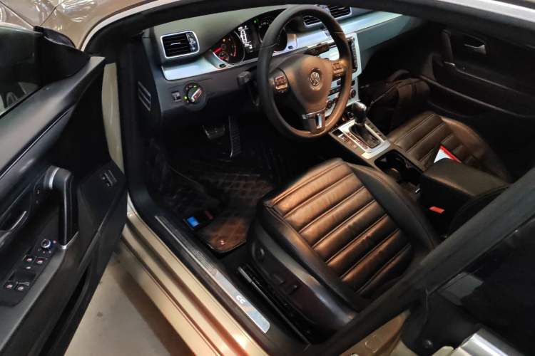 Used Volkswagen FAW-Volkswagen CC 2016 1.8TSI Prestige Model