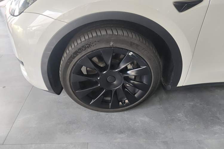 Used Tesla Model Y 2024 Rear-Wheel-Drive Version