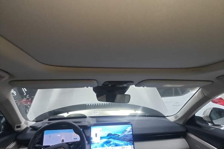 Used Lynk & Co 08 EM-P 2023 245km Ultra-Long Range Halo
