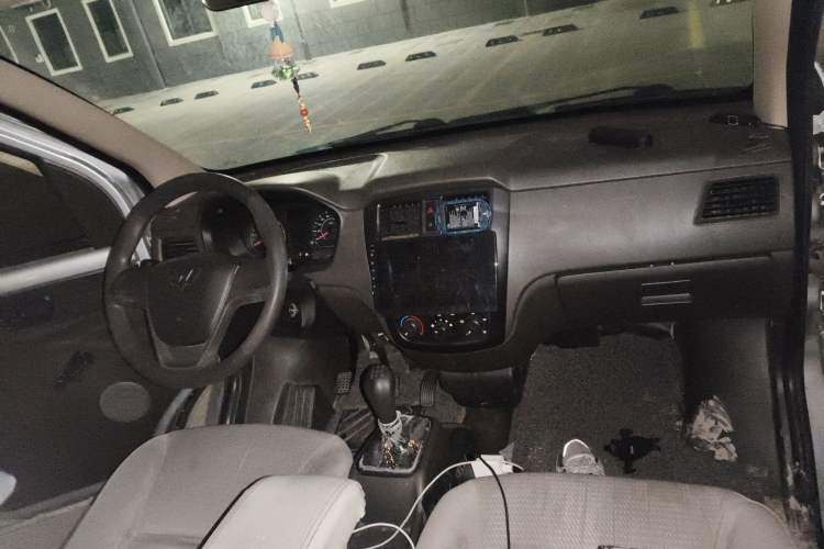 Used Wuling Rongguang S 2021 1.2L Base Model 5-Seater LSI
