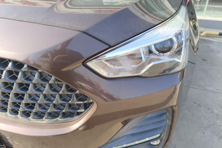 Used Haval M6 2019 1.5T DCT Two-Wheel Drive Elite Version China VI Standard