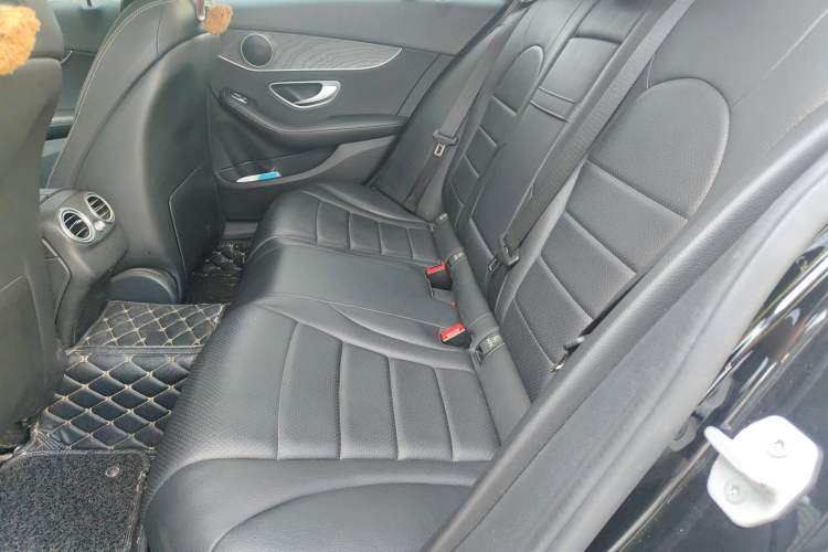 Used Mercedes-Benz C-Class 2015 C 200 station wagon
