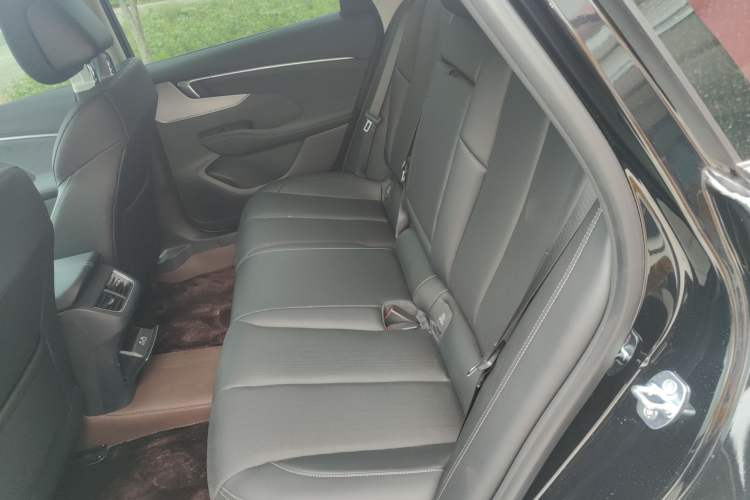 Used Buick LaCrosse 2025 28T Platinum Edition

