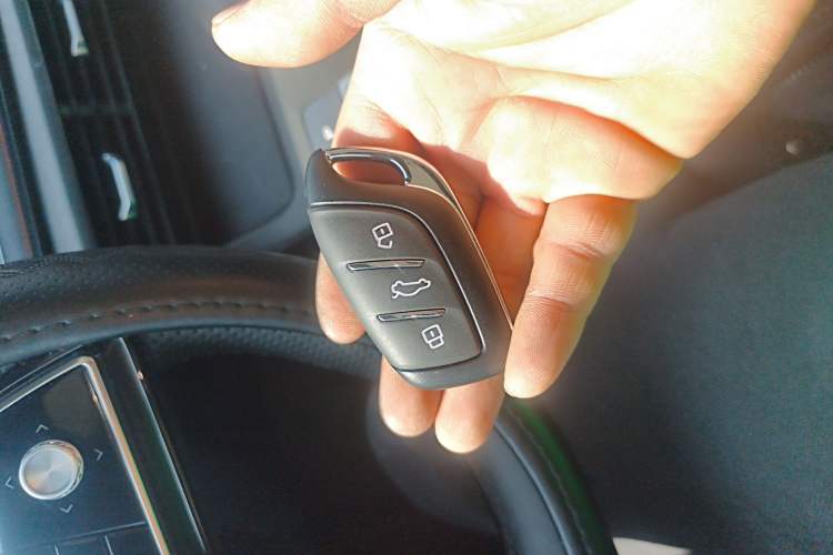 Used Roewe RX5 2023 1.5T Elite Edition