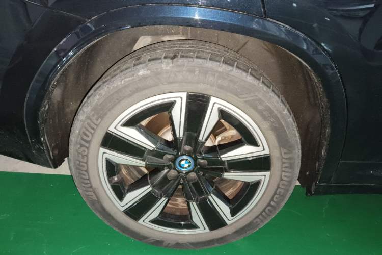 Used BMW iX3 2024 Leading Model Right Rear Wheel Hub
