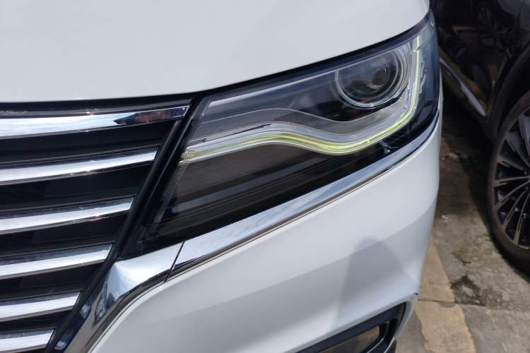 Used Roewe RX5 2020 20T Automatic 4G Connected Million Edition
