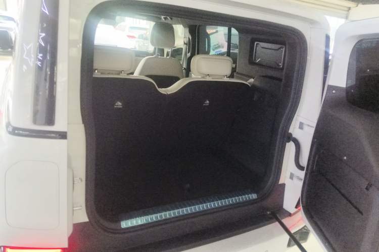 Used iCAR V23 2026 Model 401 Two-Wheel Drive Super Sports Edition Trunk