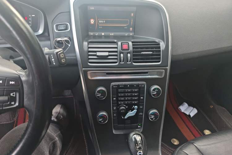 Used Volvo XC60 2014 T5 Zhiyi Edition
