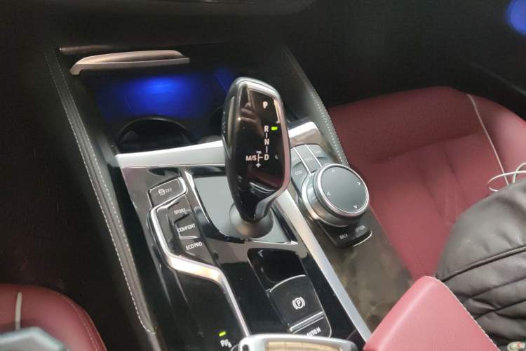 Used BMW 5 Series 2022 Restyled 525Li M Sport Package Gear Lever