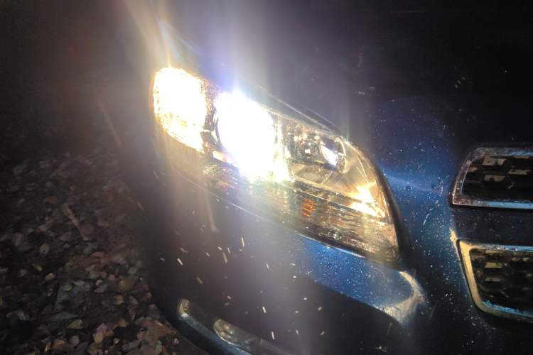 Used Chevrolet Malibu 2013 2.4L Automatic Luxury Edition Right Front Headlight