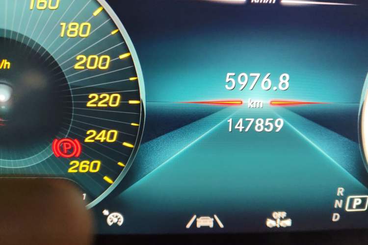 Used Mercedes-Benz GLC Coupe 2020 GLC 300 4MATIC Coupe SUV Odometer Close Up