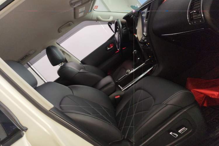 Used Nissan Patrol 2018 4.0L LinkedIn Edition
