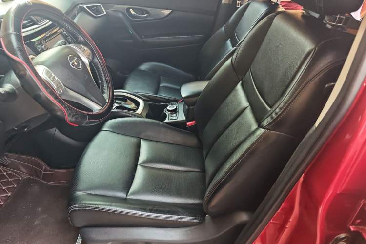 Used Nissan X-Trail 2014 2.5L CVT Luxury Edition 4WD
