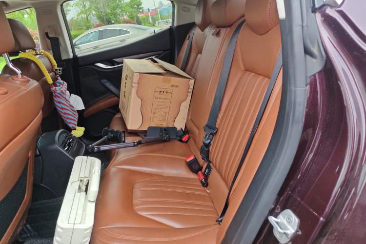 Used Maserati Ghibli 2014 3.0T Standard Edition Left Rear Seat