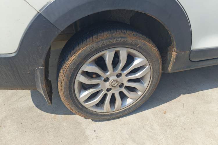 Used Dongfeng Aeolus AX3 2016 1.5L Manual ZhiKu Model
