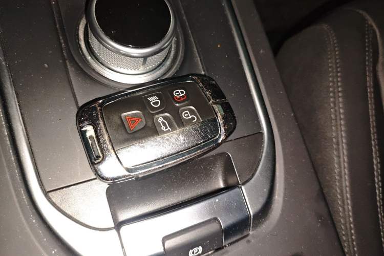 Used Land Rover Discovery Sport 2016 2.0T S
