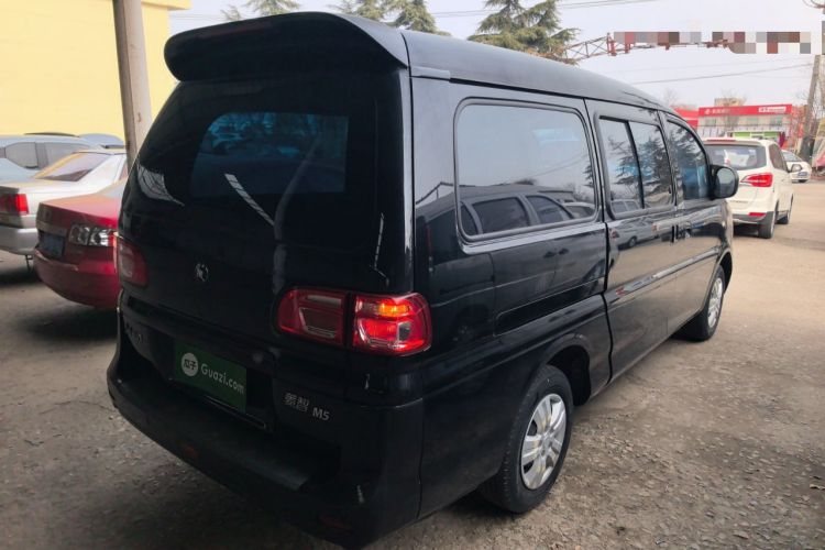 Used FORTHING Lingzhi 2022 M5 1.6L Practical Model 5 Seats