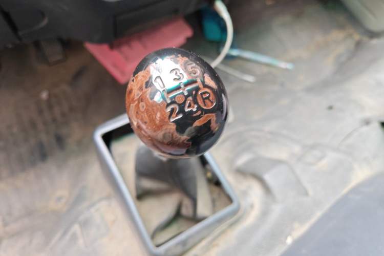 Used King Long Golden Way 2016 2.0L Value-Plus Edition 4G20
