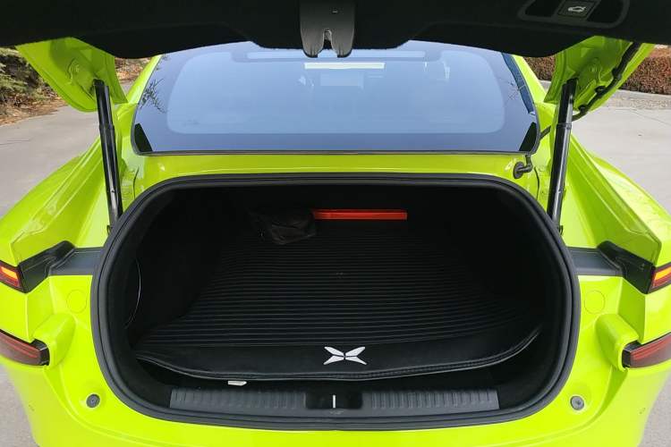 Used XPeng P7 2022 670E+ Pengyi Edition