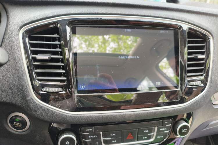 Used Geely Auto Vision X6 2016 1.3T CVT Luxury Model Audio And AC Panel