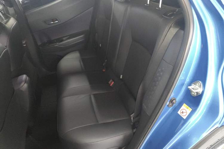 Used Toyota IZOA 2018 2.0L Yichi Edition China V Standard