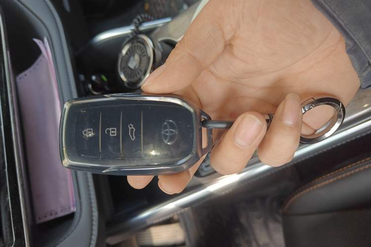 Used Toyota Crown Kluger 2024 2.0T All-Wheel-Drive Prestige Version
