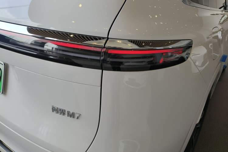 Used Hima AITO M7 2026 Model Range-Extending Pro+ All-Wheel Drive 5-Seater Version Exterior 3