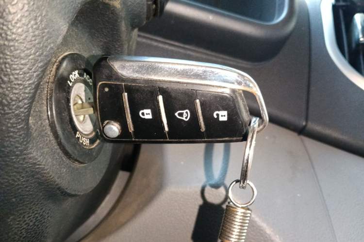 Used JAC Sunray 2022 2.0T Fuel-Efficient King PLUS Express Version Middle-Axis 7-Seater HFC4DB3-2E4