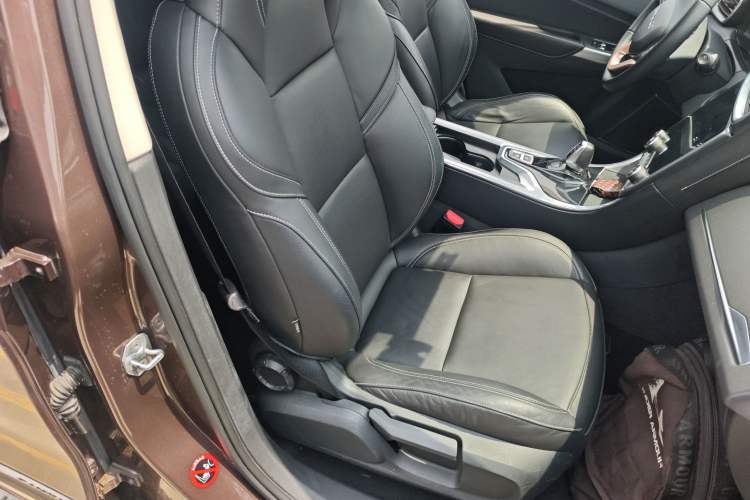 Used Lynk & Co 01 2017 2.0T Two-Wheel-Drive Version
