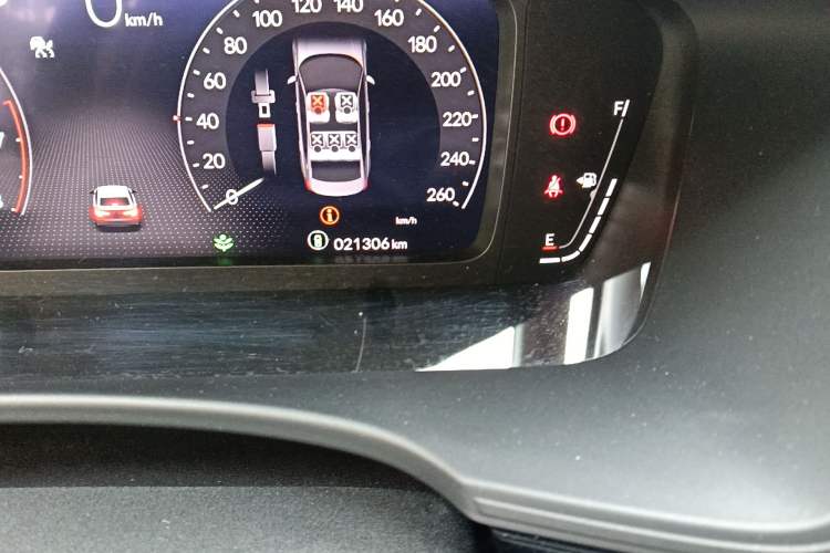 Used Honda Civic 2023 240TURBO CVT Dynamic Edition Odometer Close Up