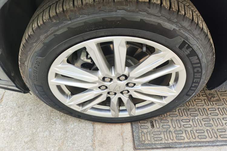 Used Cadillac XT6 2022 2.0T Six-Seater Four-Wheel Drive Luxury Version