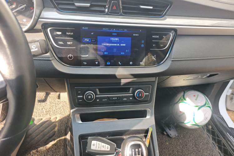 Used Geely Auto Emgrand 2019 Leading Edition 1.5L Manual Luxury Model China VI Standard