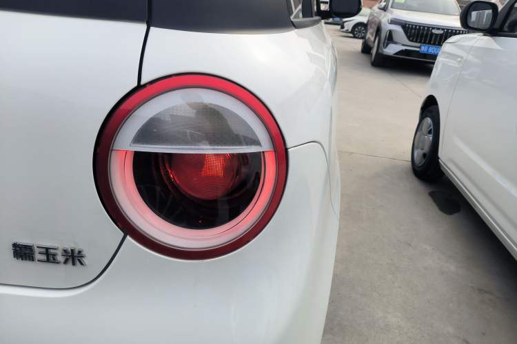 Used CHANGAN NEVO Lumin 2026 Model Treasure Edition 205km Passionate Beige Ningde Exterior 3