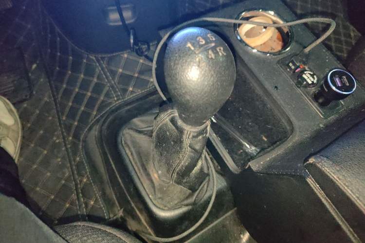 Used JAC Group Refine 2011 2.0L Shuttle Gasoline Standard Edition HFC4GA3