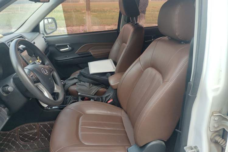 Used Great Wall Wingle 6 2017 2.4L Gasoline Two-Wheel Drive Elite Version 4G69 Left Front Seat