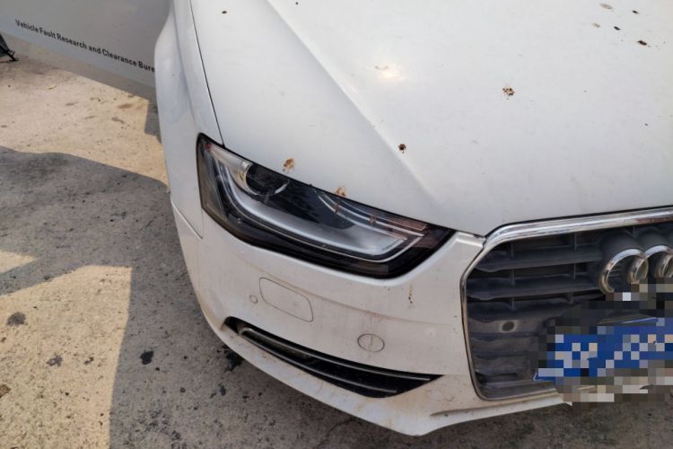 Used Audi A4L 2013 35 TFSI Automatic Standard Model Right Front Headlight