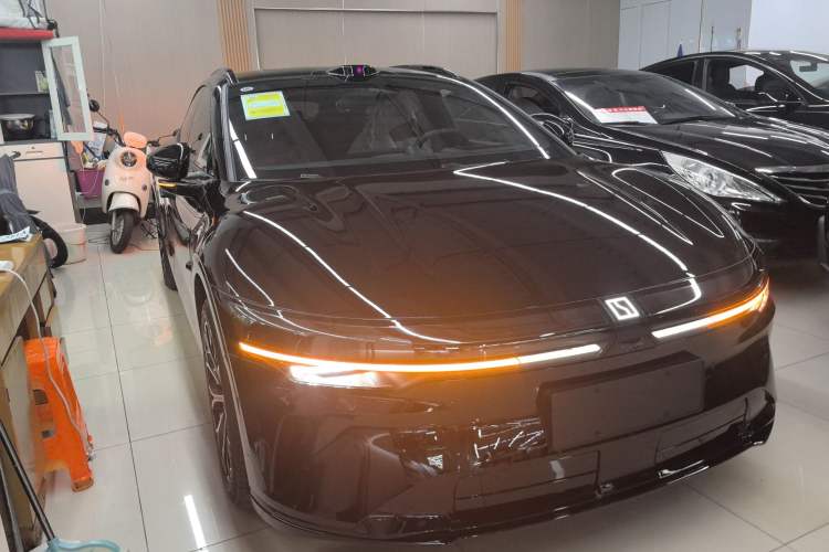 Used Zeekr 007GT 2025 Long-Range Rear-Wheel Drive Intelligent Driving Version 100 kWh Exterior 1