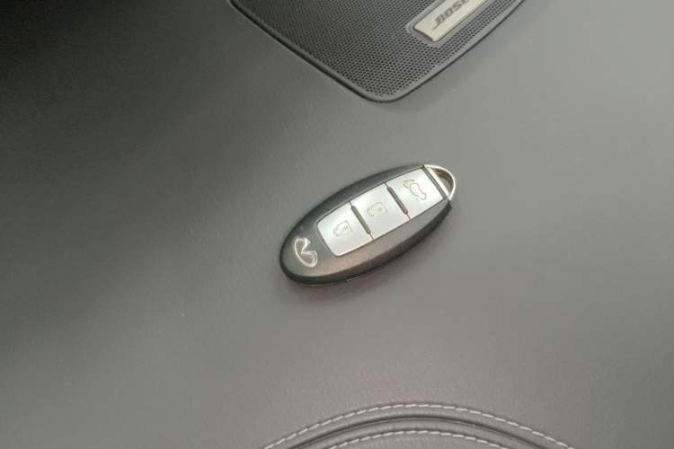 Used Infiniti QX60 2018 2.5 S/C Hybrid Two-Wheel-Drive Champion Family Edition